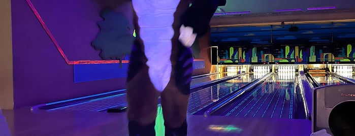 Schwoegler's Park Towne Lanes is one of Tricia's Best of Madison Area.