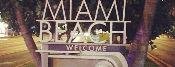 Welcome to Miami Beach Sign is one of Emily’s Liked Places.