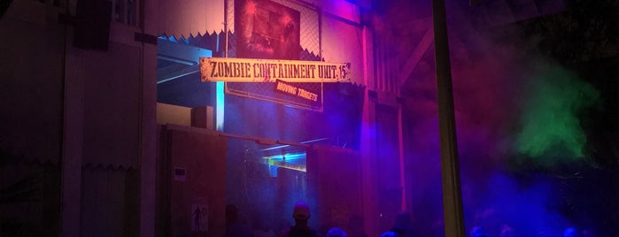 Zombie Containment Unit 15 is one of Tempat yang Disukai Heloisa.