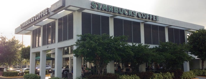 Starbucks is one of Kevinさんのお気に入りスポット.