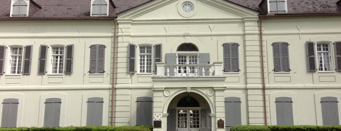 Old Ursuline Convent is one of Tempat yang Disukai Chickie.