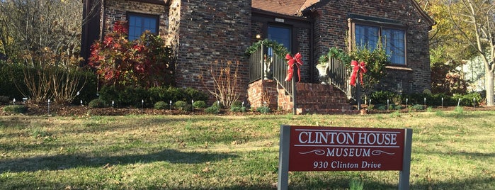 Clinton House Museum is one of Fayetteville-Springdale AR.