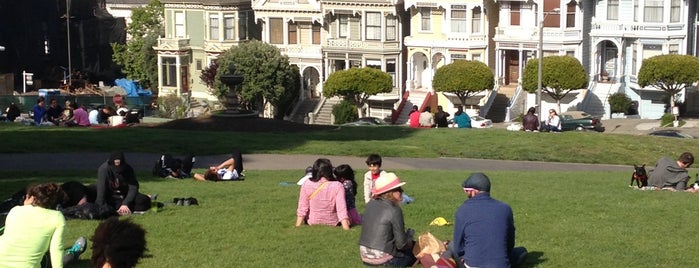 Alamo Square is one of Visiting San Francisco.