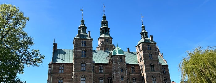 Rosenborg Slot is one of KopiEsztivel.