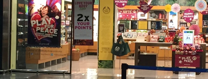 The Body Shop is one of สถานที่ที่บันทึกไว้ของ ꌅꁲꉣꂑꌚꁴꁲ꒒.