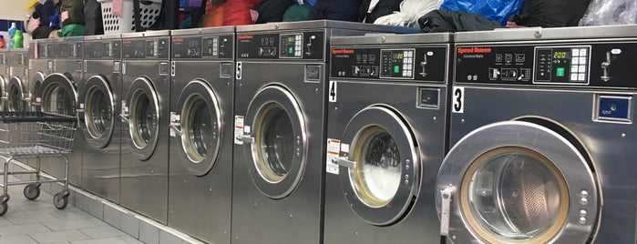 Brooklyn Bubbles Laundromat is one of Posti che sono piaciuti a E.