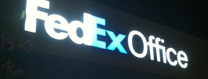 FedEx Office Print & Ship Center is one of Cory 님이 좋아한 장소.