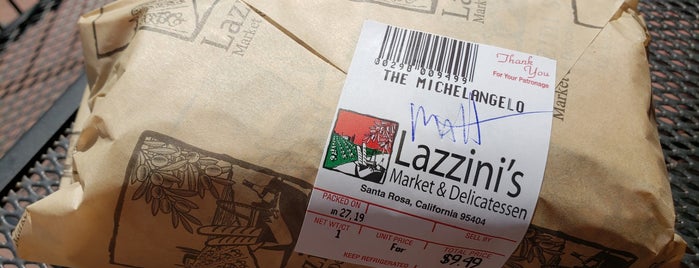 Lazzini's Market is one of Dan'ın Beğendiği Mekanlar.