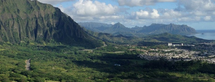 Nuʻuanu Pali Lookout is one of Top photography spots.