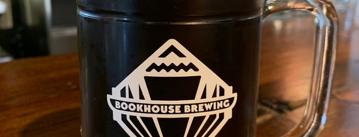 Bookhouse Brewing is one of Locais curtidos por Amanda.