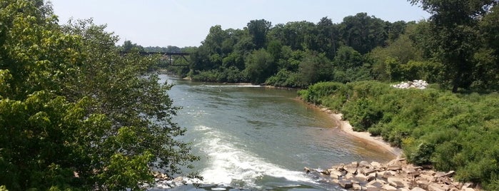 Chattahoochee River is one of Day trip.