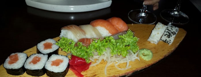 Sushi Club is one of MADRID ★ Japoneses ★.