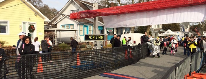 Rehoboth Beach Seashore Marathon & Half Marathon is one of For runners.