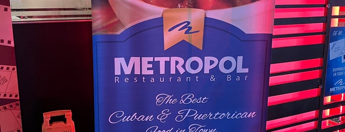 Metropol Restaurant & Bar is one of Lugares favoritos de Ashley.