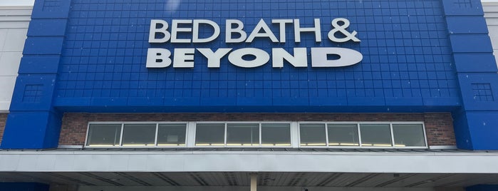 Bed Bath & Beyond is one of Tasteful Traveler 님이 좋아한 장소.