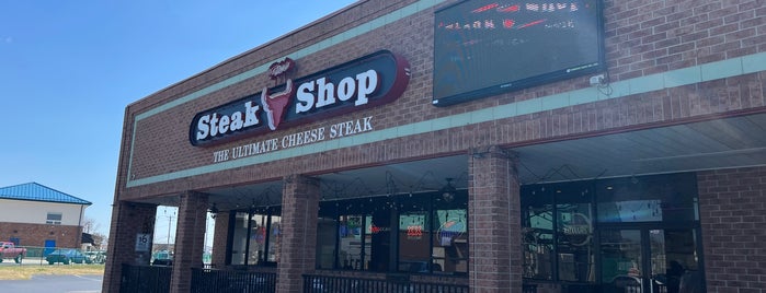 Pete's Steak Shop is one of #placesieat.