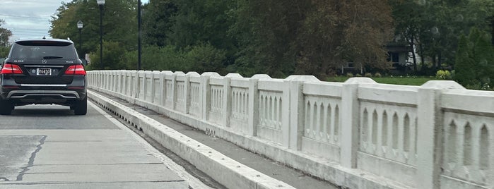 Silver Lake Foot Bridge is one of สถานที่ที่ Pilgrim 🛣 ถูกใจ.