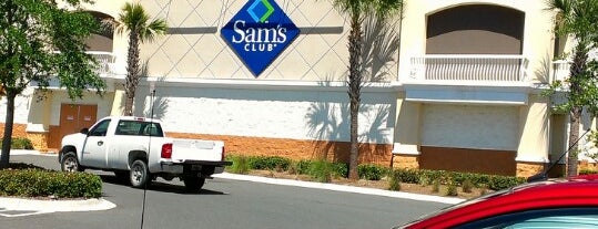 Sam's Club is one of Lizzieさんのお気に入りスポット.