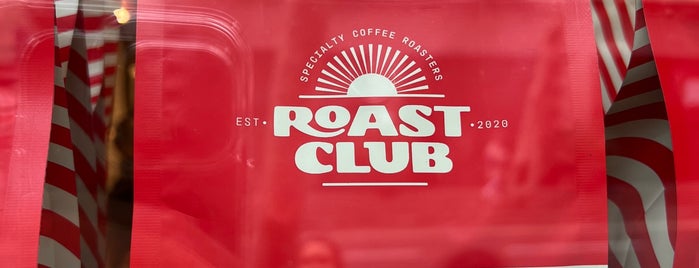Roast Club Café is one of Lugares guardados de Егор.