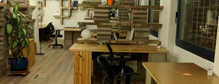 Paper Hub is one of Prague Coworking Spaces.
