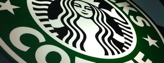 Starbucks is one of Yodphaさんのお気に入りスポット.