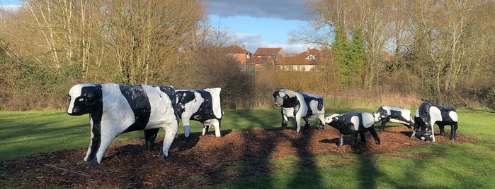 Concrete Cows is one of LONDON.