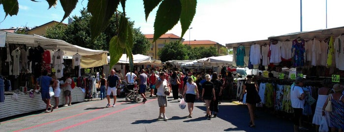 Mercato di Salò is one of Tempat yang Disukai Gianluca.