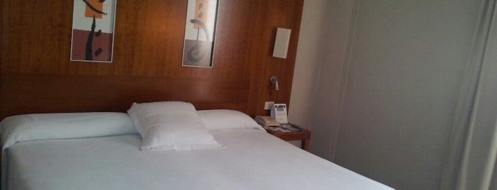 Hotel NH Málaga is one of Hoteles Costa del Sol.