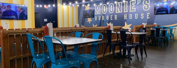 Moonies Burger House is one of Try.