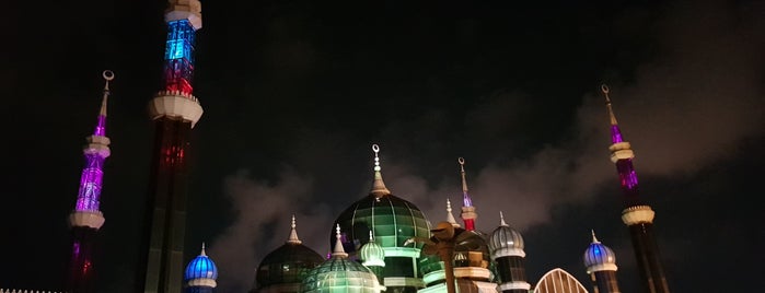 Tasik Pahlawan Taman Tamadun Islam is one of Tempat yang Disimpan ꌅꁲꉣꂑꌚꁴꁲ꒒.