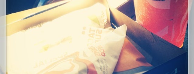 Taco Bell is one of Locais curtidos por Guadalupe.