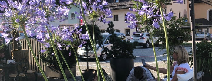 Hotel Adler is one of Gute Restaurants.