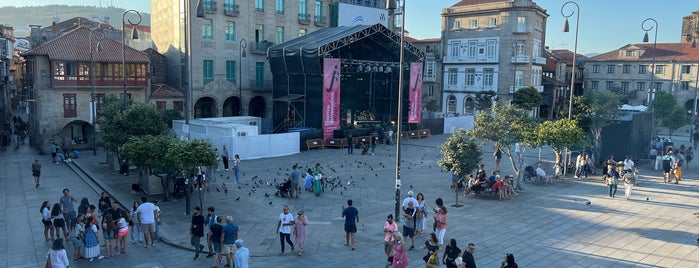 Praza da Peregrina is one of Pontevedra.