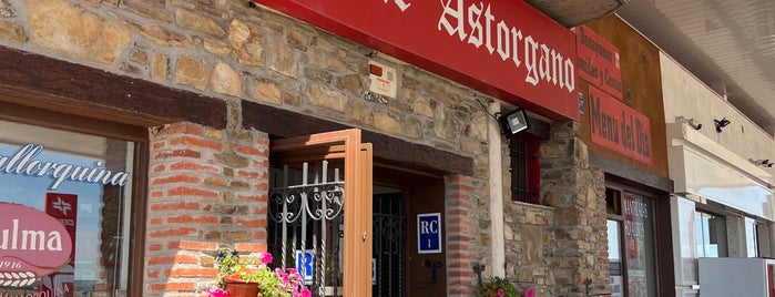Restaurante Astorgano is one of Lieux qui ont plu à Enrique.