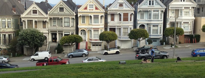 Painted Ladies is one of San Francisco - Honeymoon Must sees.