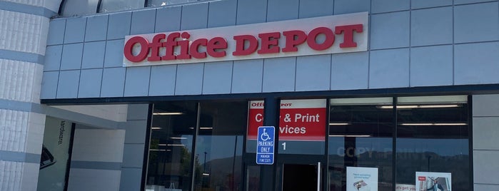 Office Depot is one of Tempat yang Disukai Kristina.