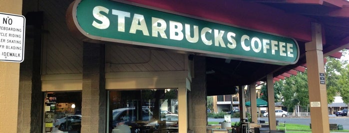 Starbucks is one of Gespeicherte Orte von Keith.