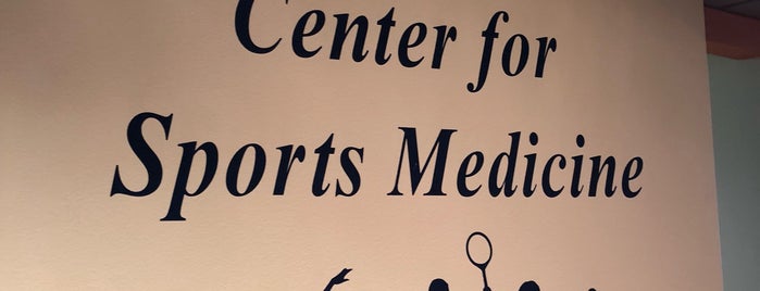 Center for Sports Medicine @ Saint Francis Memorial Hospital is one of kristen : понравившиеся места.