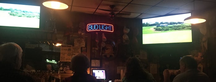 The Quarter Sports Bar & Grill is one of Locais curtidos por Suprachibby.