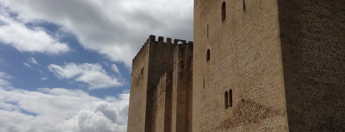 Las Torres de Medina (Alcázar) is one of Castilla y León.