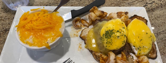 The Egg Bistro is one of Dawnさんのお気に入りスポット.