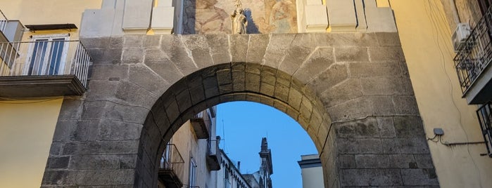 Porta di San Gennaro is one of Неаполь.