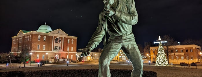 Elvis Presley Homecoming Statue is one of Tennessee-Alabama-Atlanta.