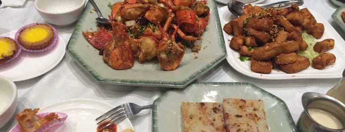 Wonder Seafood Dim Sum & Seafood Restaurant is one of Lieux qui ont plu à Jerry.