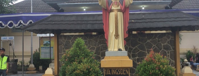 Gereja Hati Kudus Yesus Pugeran is one of Holiday (Yogya - Pangandaran - Semarang).
