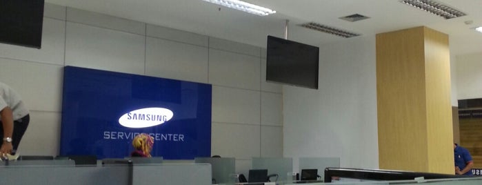 Samsung Service Center is one of Devi’s Liked Places.