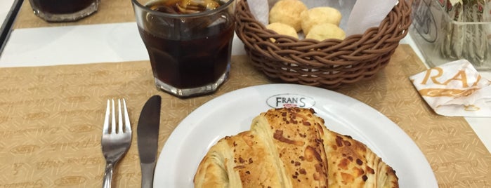 Fran's Café is one of Locais frequentes.