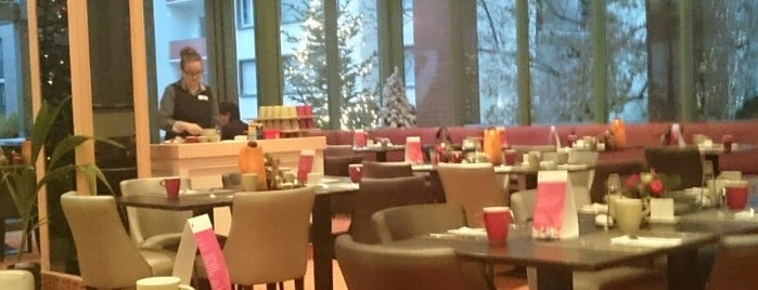 Leonardo Hotel Mannheim City is one of Larisaさんのお気に入りスポット.