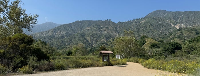 Eaton Canyon Nature Center is one of LA sights / culture.