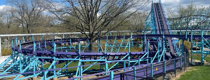 Kingdom Coaster is one of ROLLER COASTERS 2.